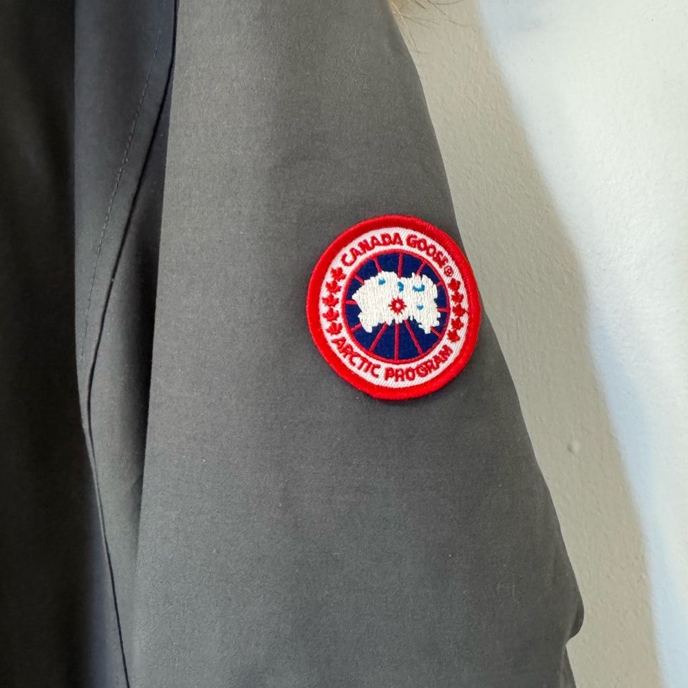 Canada Goose Rossclair - Graphite Grey Parka with Fur-Trim Hood - Picture 3 of 14